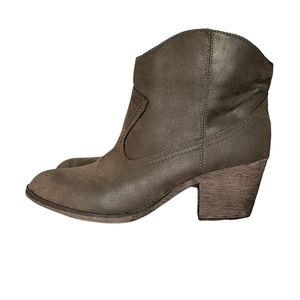 13 inch circumference tall boots